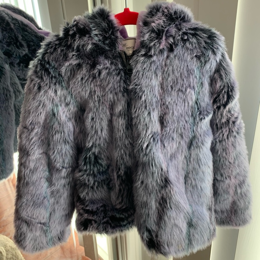 Super cute faux fur coat